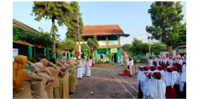 Kegiatan Upacara Bendera
